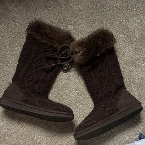L.L. Bean Dark Brown Knit Fur-Trimmed Boots
